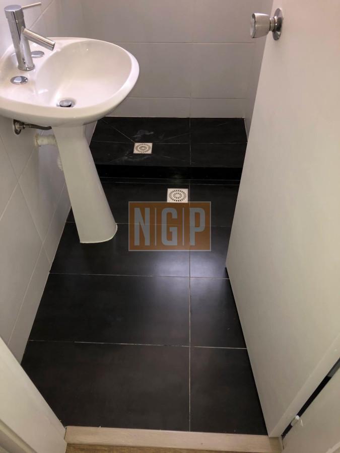 Foto de Reciclado !! Vende apartamento de 3 dormitorios en Playa Mansa, Punta, imagen 5