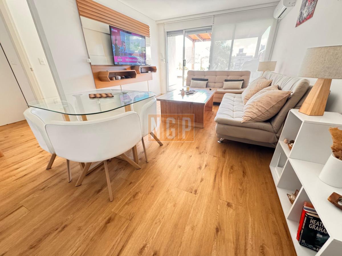 Foto de APARTAMENTO EN PLENA PENINSULA CUENTA CON EXCELENTE TERRAZA, imagen 1