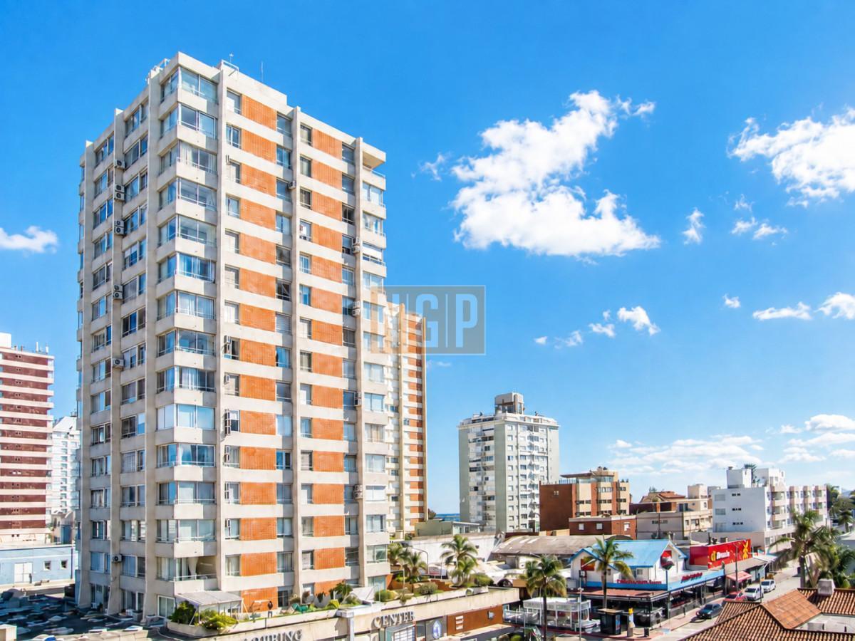 Foto de Vende y alquila apartamento de 2 dormitorios en Peninsula, Punta del, imagen 3