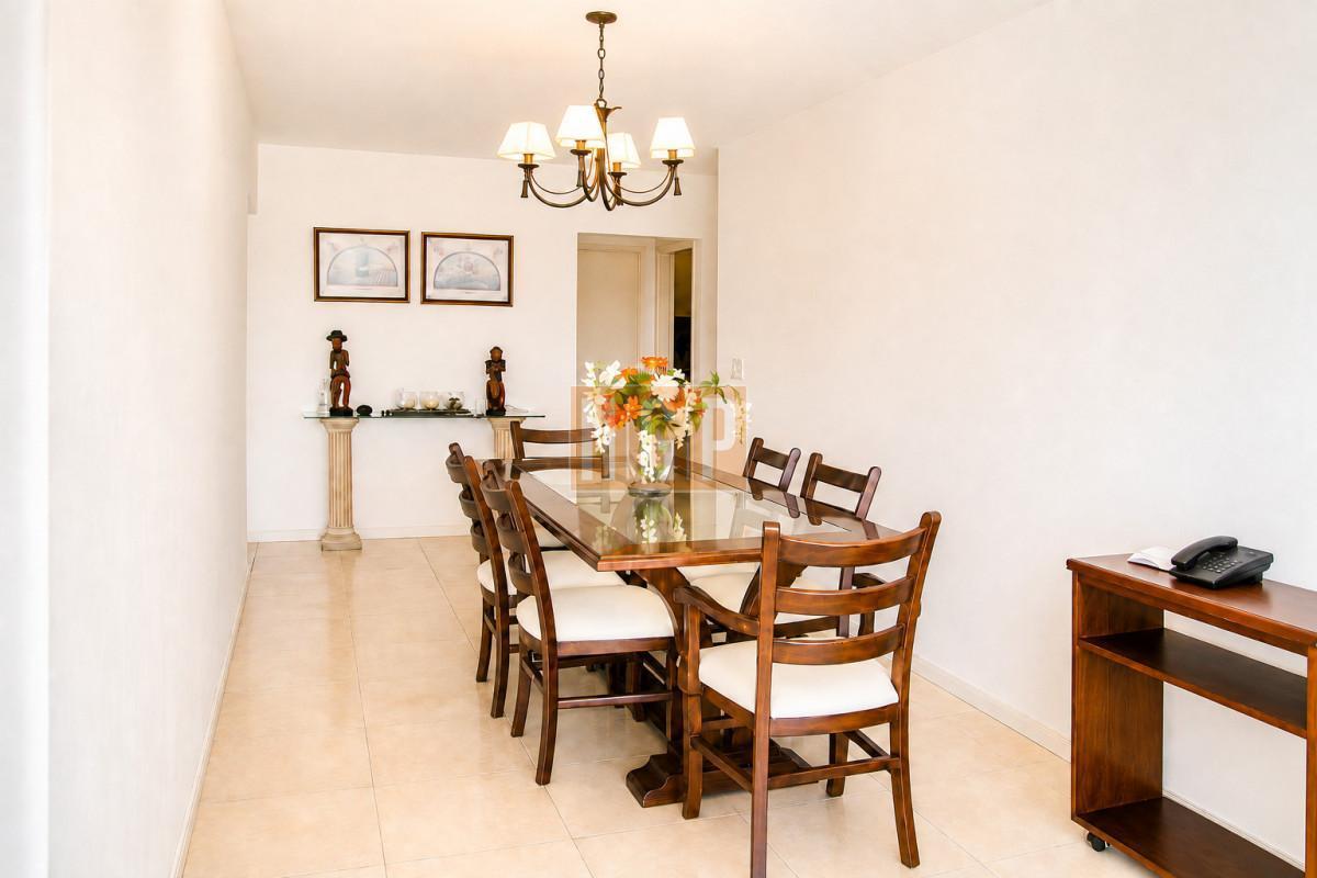 Foto de Vende y alquila apartamento de 2 dormitorios en Peninsula, Punta del, imagen 1