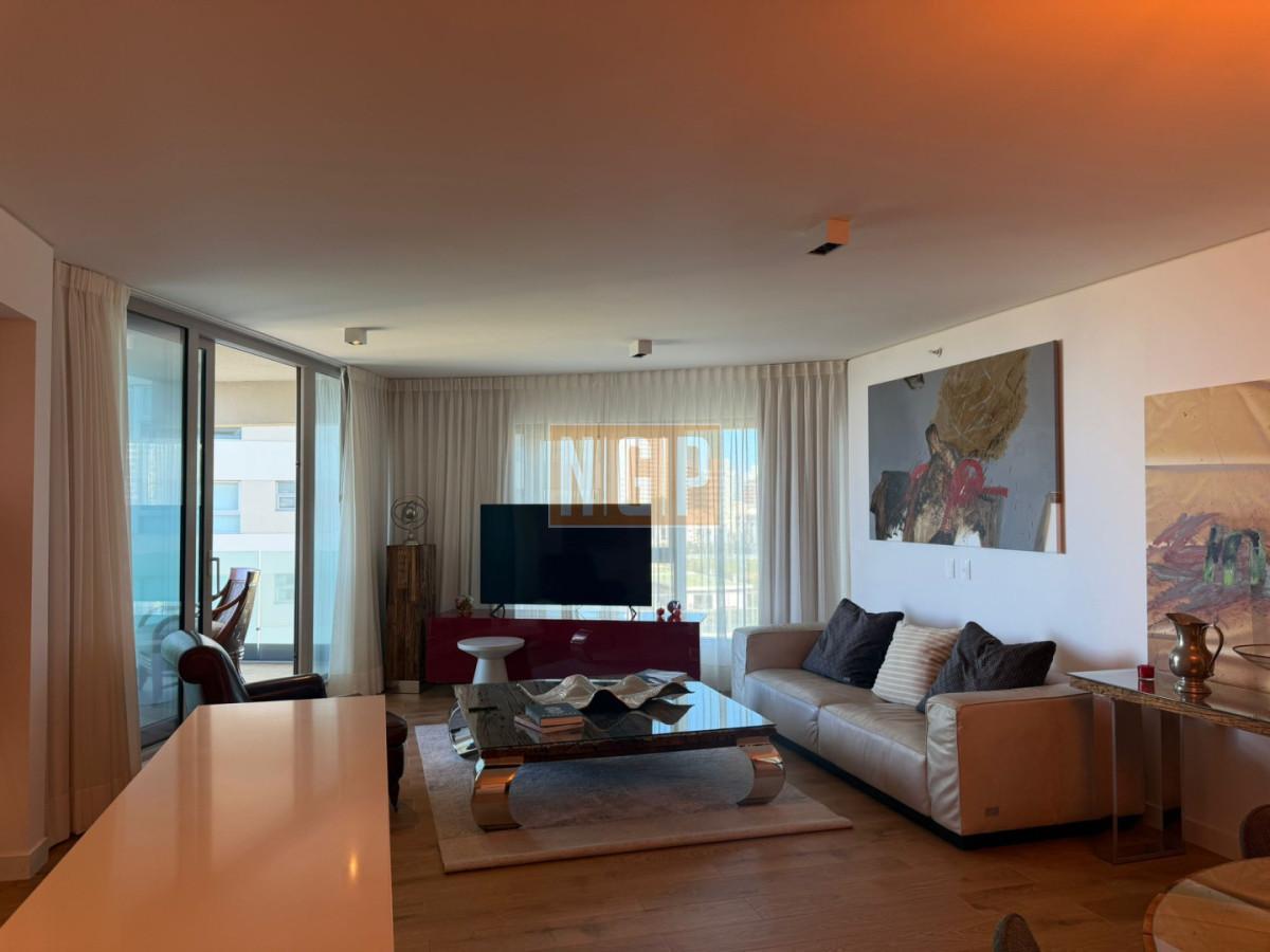 Foto de Apartamento en Venta de 2 dormitorios en Torre Trump , Punta del este, imagen 5