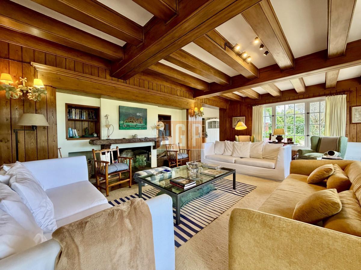 Foto de VENTA Casa en Golf - Punta del Este, a pasos del mar, imagen 2