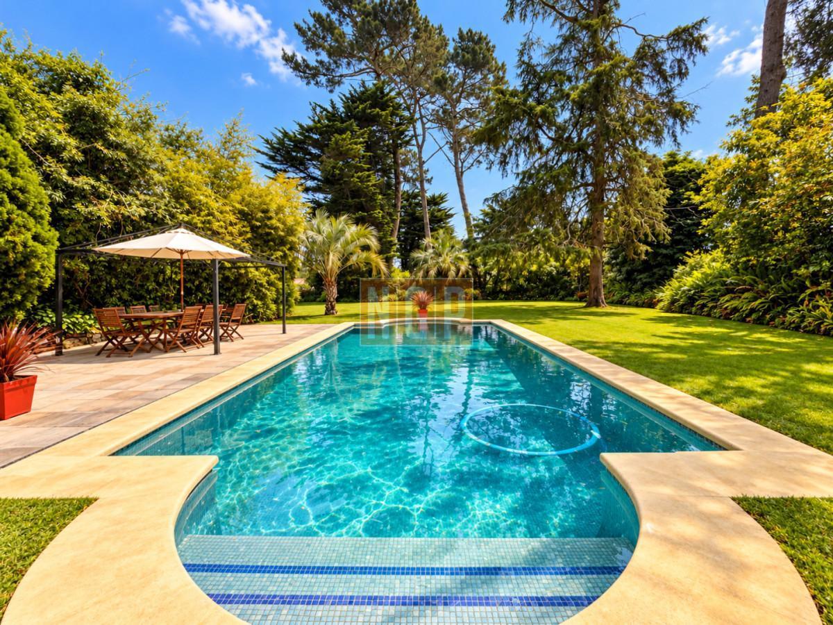 Foto de Venta casa 8 dormitorios. Cantegril, Punta del Este, imagen 2