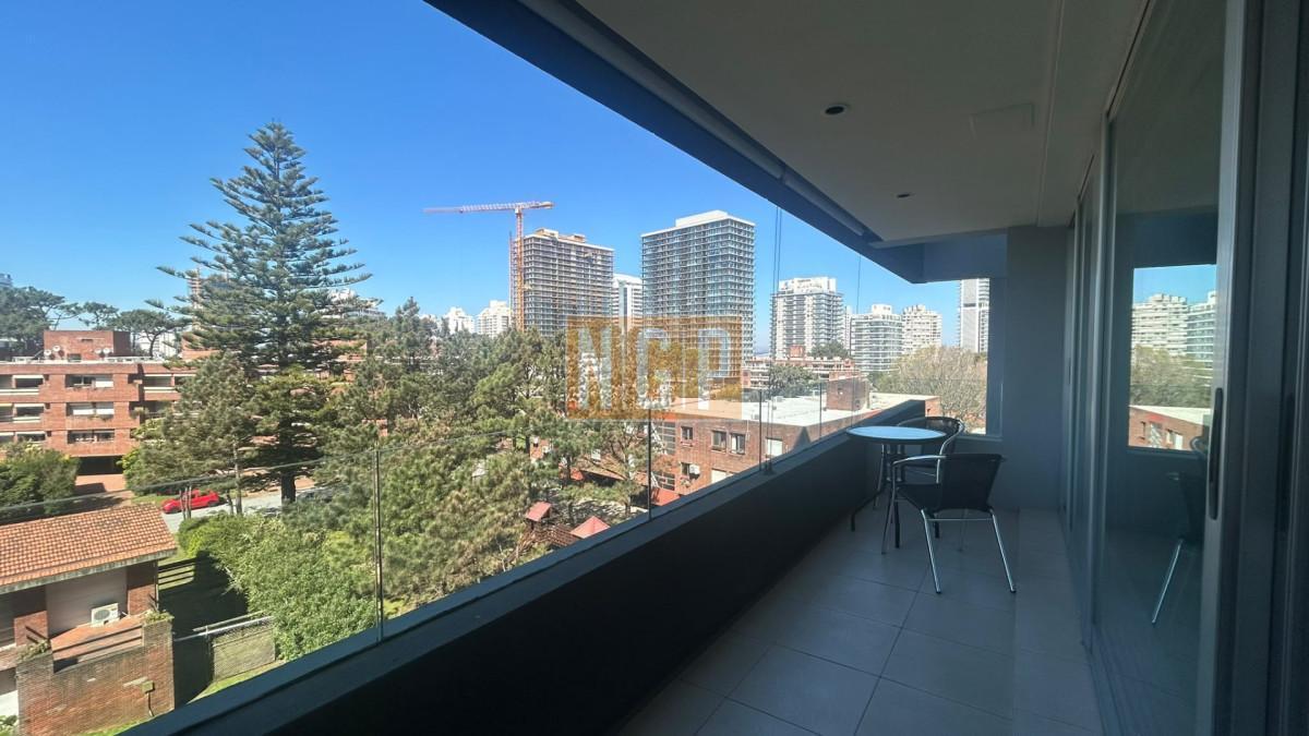 Foto de Planta de 3 dormitorios en Edificio Torre del mar, Playa mansa, imagen 1