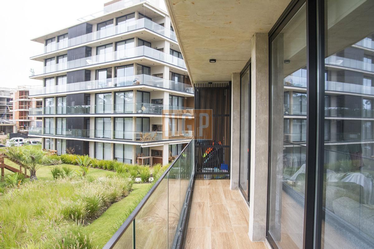 Foto de Apartamento en venta, playa mansa, Punta Del Este, imagen 1