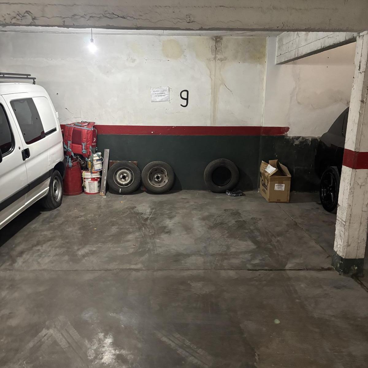Cochera en Almagro