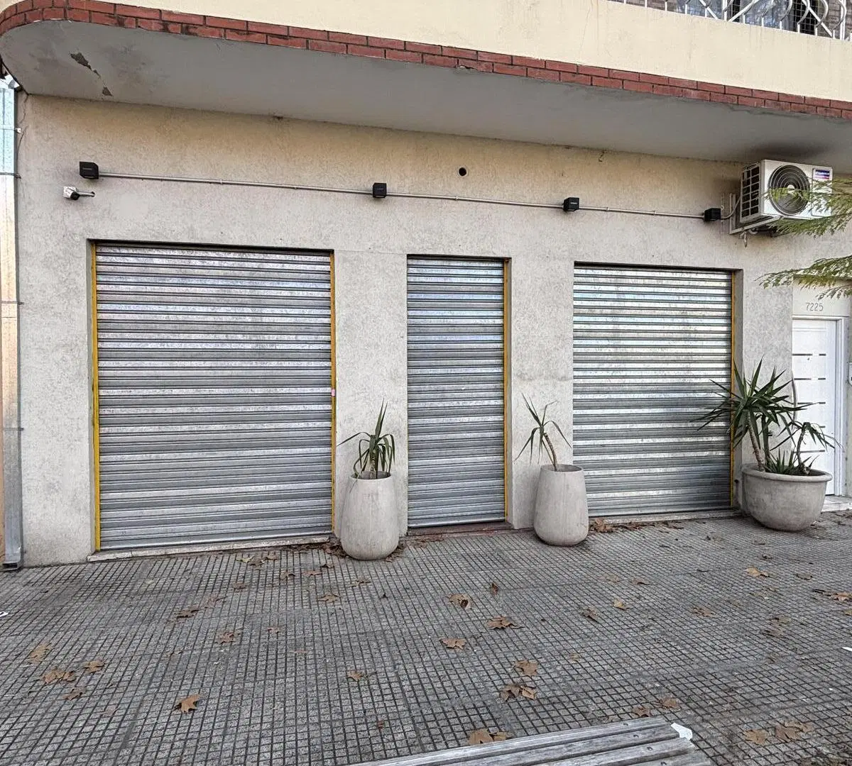 Local en Liniers 3