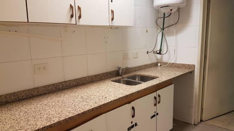 VENTA TORRE MADERO regio piso 728 m2 muy alto vista al Río con excelentes divisiones desmontables 4 