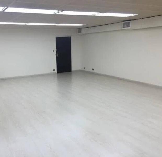 Foto de VENTA OF PALACIO DE LAS SOCIEDADES 115 m2 muy luminosa piso ALTO con 1, imagen 2