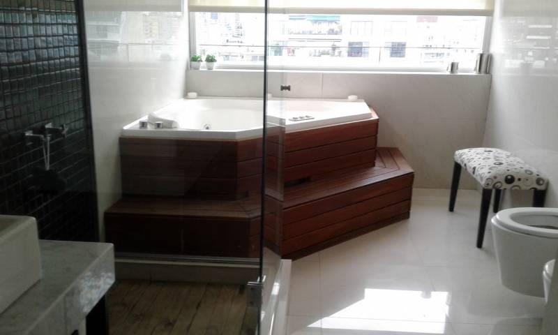 Venta Triplex Sobre Libertador con Regia Vista Reciclado a Full U$2.200.000 3