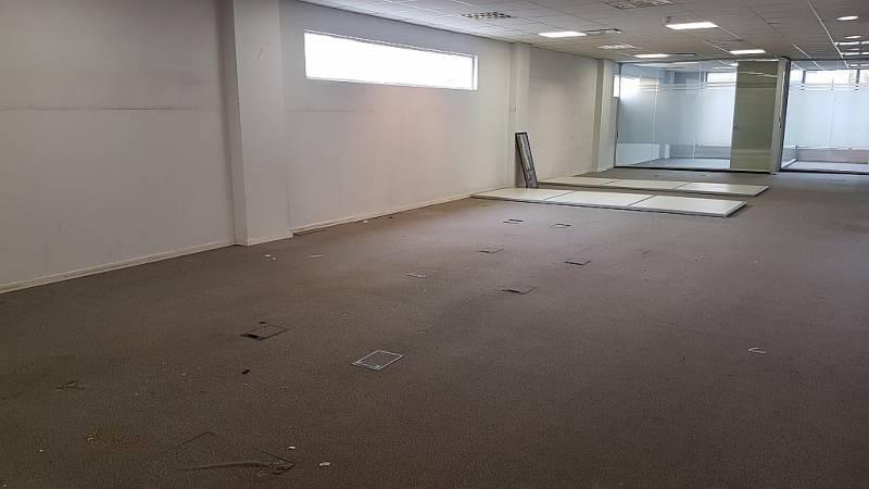 Foto de Alquiler - Oficina - Monserrat - planta libre - 396 m2 - 3 cocheras, imagen 3
