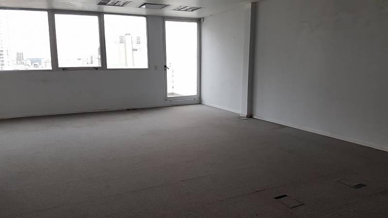 Foto de ALQUILER PISO ALTO OF. Corporativas AAA 280 m2 de alfombra 3 Coch. USD 4.300, imagen 2