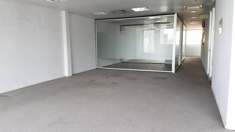 Foto de ALQUILER PISO ALTO OF. Corporativas AAA 280 m2 de alfombra 3 Coch. USD 4.300, imagen 3