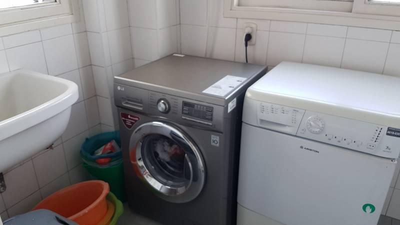 Retasado Venta Importante Piso Alto en Edif de Categoría con Vista 4