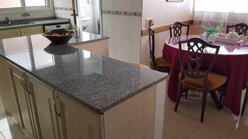 Retasado Venta Importante Piso Alto en Edif de Categoría con Vista 3