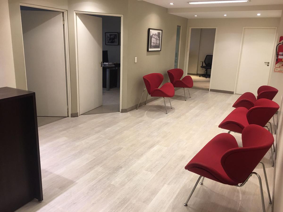 Venta - Oficina - San Nicolás - semi piso - 160 m2 - 1 cochera fija - buena vista