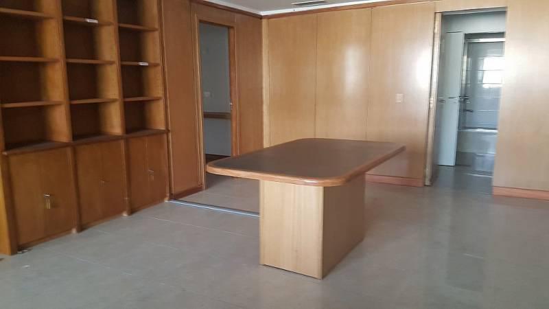 Foto de Excelente semipiso de oficina 297 m2 RECICLADO A FULL en muy buen, imagen 5