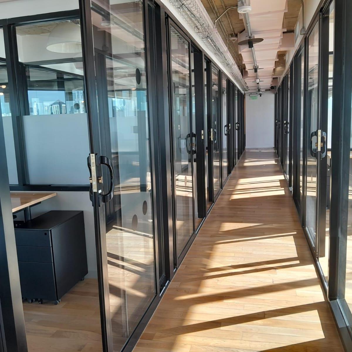 Alquiler - Oficina a + - Retiro - 500 m² - 4 Cocheras - Regia Vista 3