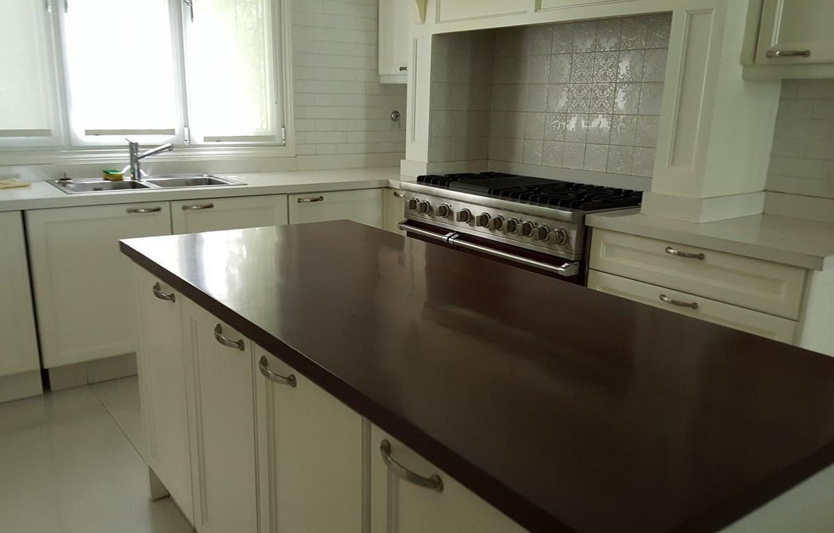 Venta - Casa - Belgrano R - 470 m² - 3 Dorm. - Jardin - Pileta - 2 Cocheras 3