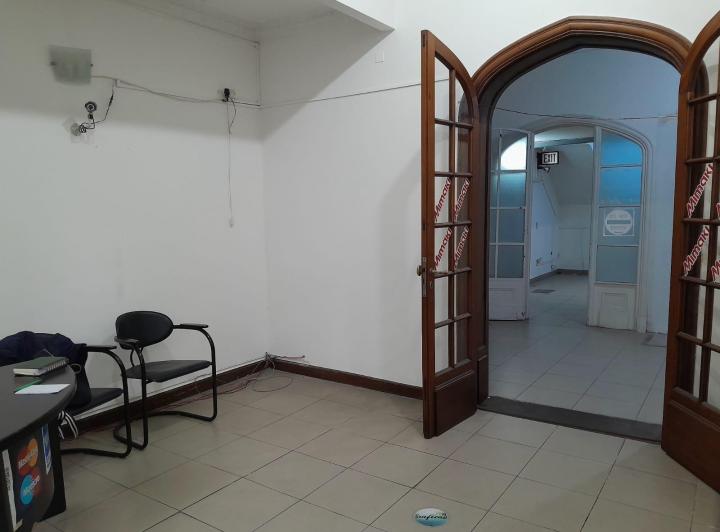 Alquiler - Local - Cañitas Imprenta - 350 m2 - 3 plantas - cochera 2 autos 4
