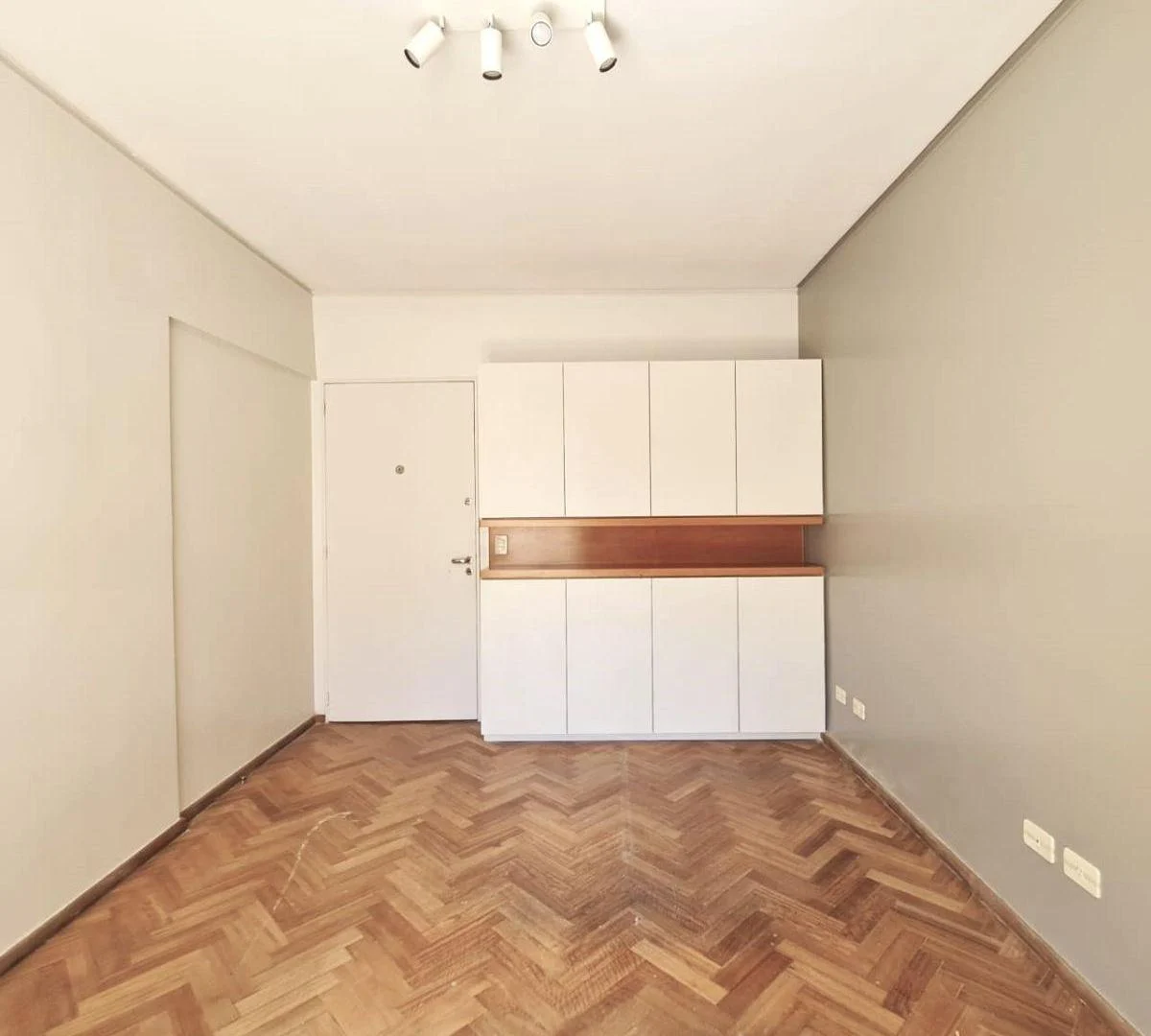 Foto de Alquiler - Departamento - Retiro - 2 amb - cfte - cochera, imagen 2