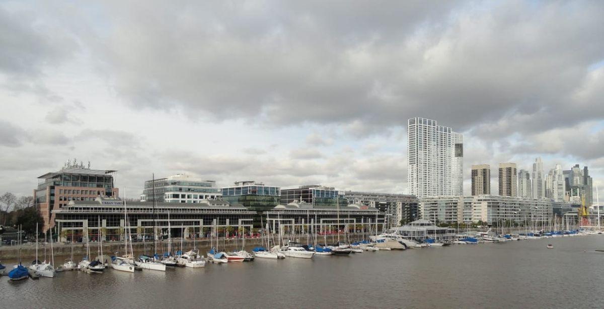 Alquiler - Oficina - Puerto Madero - Dock - 480m2 - 6 cocheras - despachos - área libre - vista rio