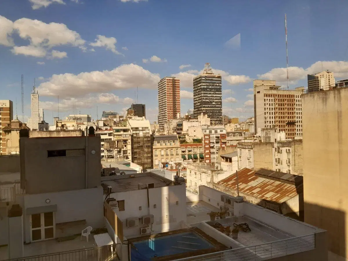 Alquiler - Oficina - San Nicolás - piso alto - Ed. Benetton - 145 m2 - 2 cocheras 3
