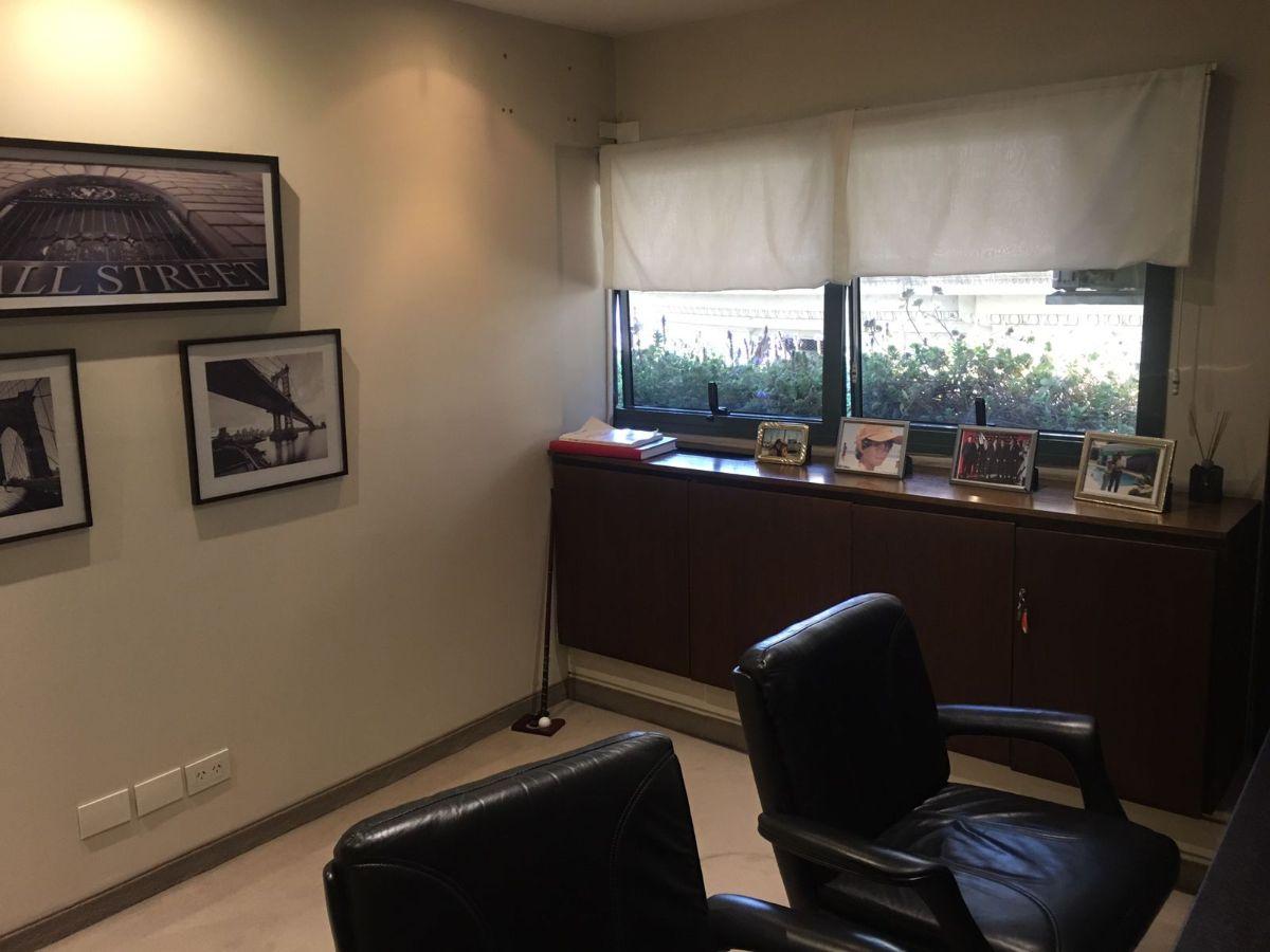 Foto de Alquiler - Oficina -San Nicolás -320 m2 - 2 cocheras - muy buen estado, imagen 4