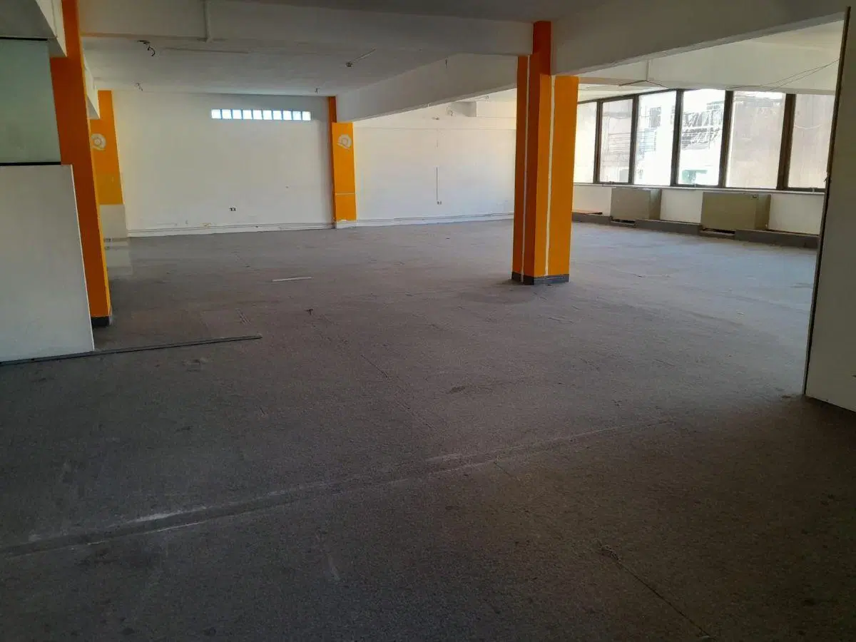 Alquiler - Oficina - Retiro - San Nicol{as -semipiso - 210 m2 - 1 cochera 2