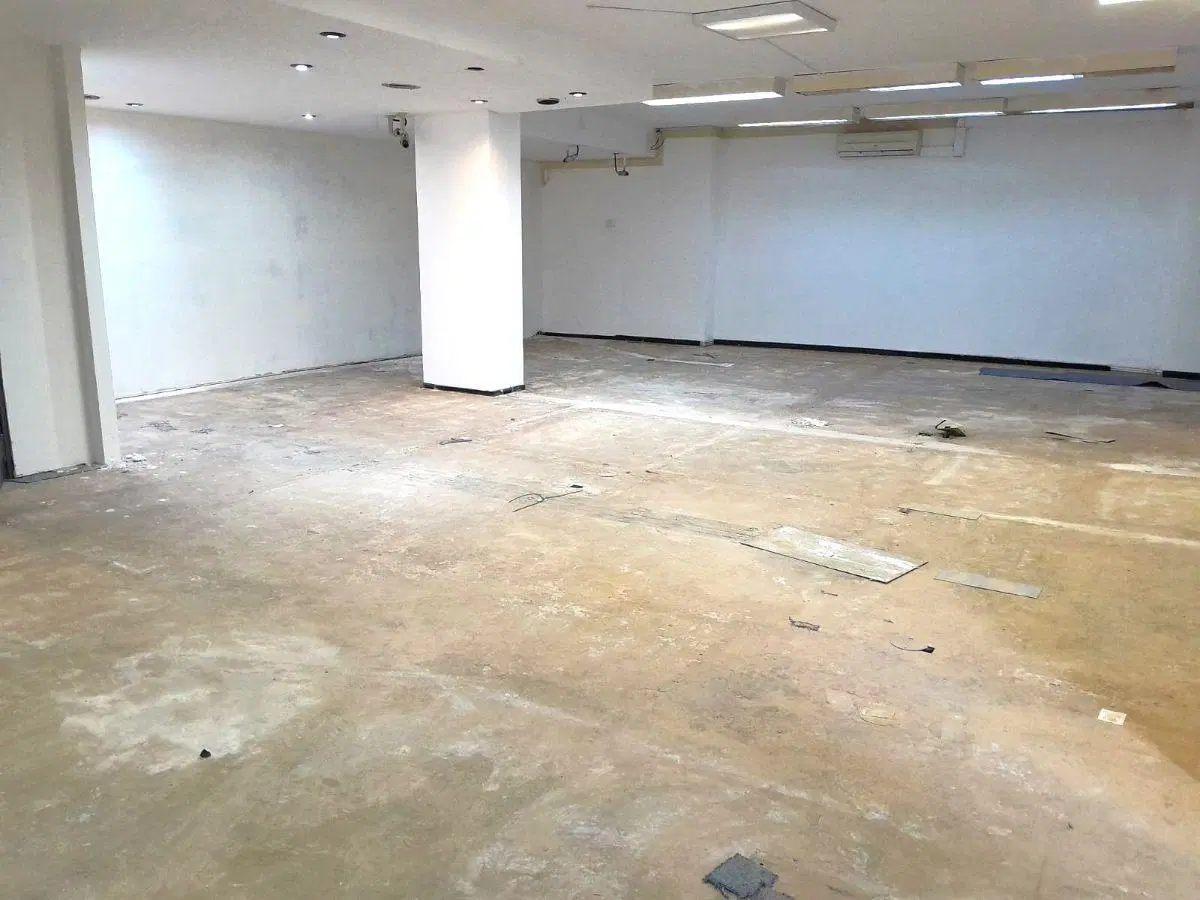 Alquiler - Oficina - Microcentro - San Nicolás - 133 m2 - semipiso alto - planta libre - 1 cochera 3