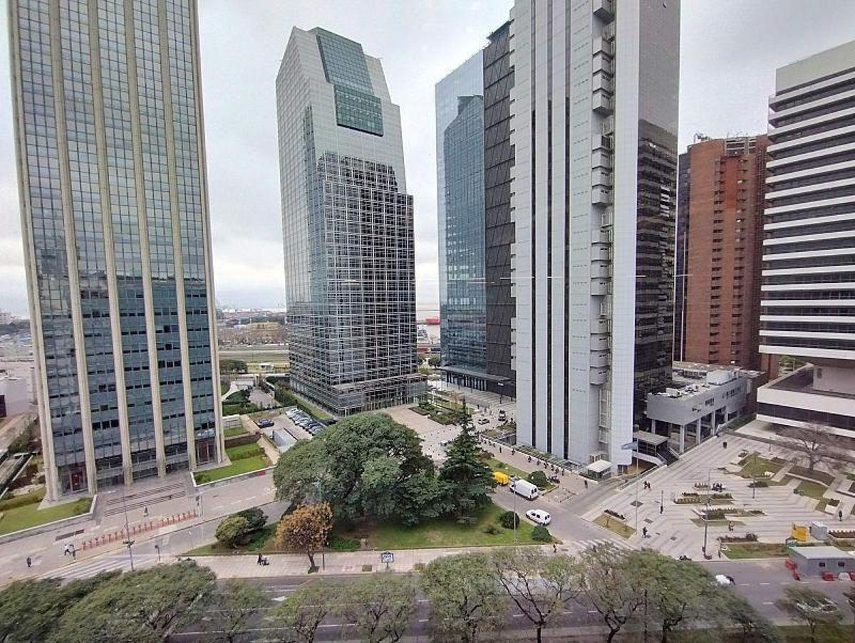 Venta - Oficina - Retiro - VENTA CON RENTA h/ Octubre 2026 - 1.050m2 - 8 cocheras - P. Libre - GYM