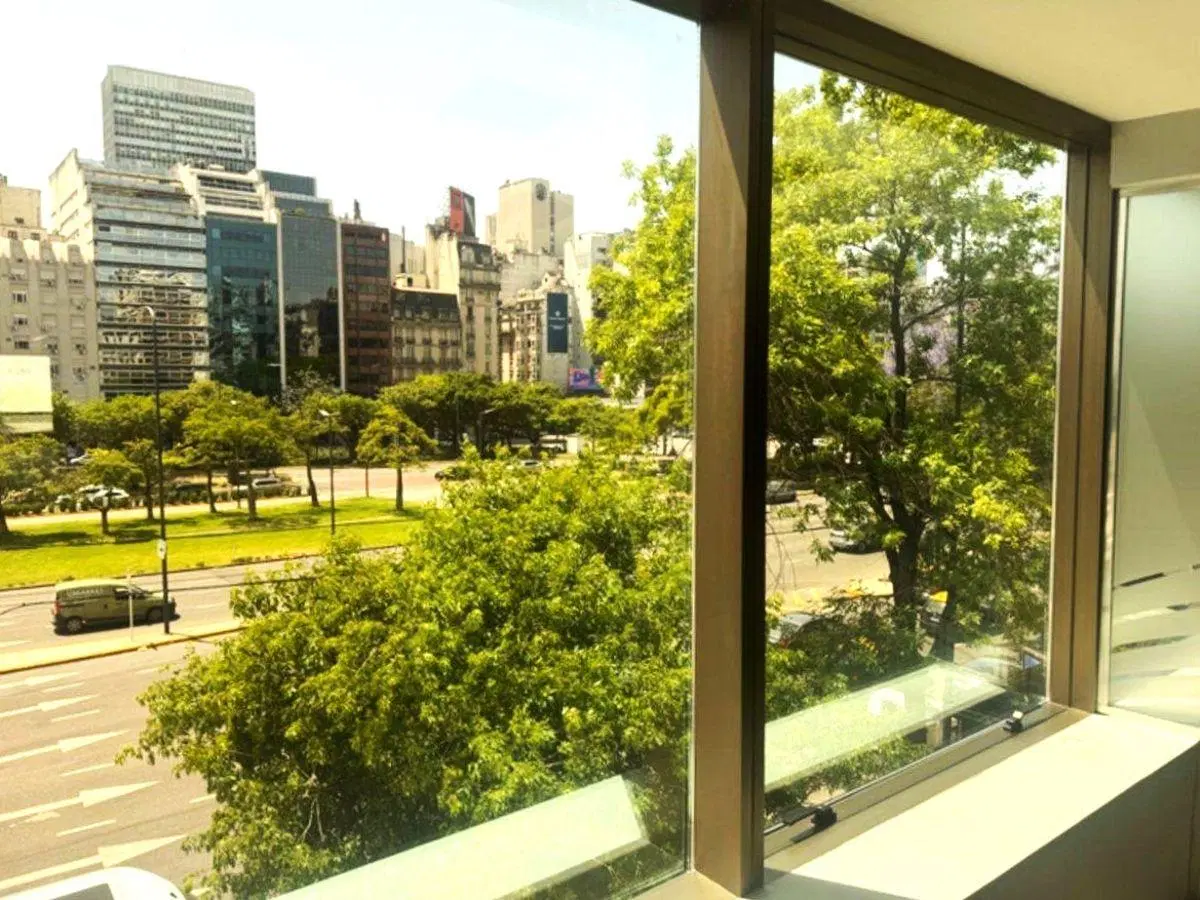 Alquiler - Oficina - Retiro - 379 m2 - 200 m2 terraza propia - 3 cocheras - curtain wall 2