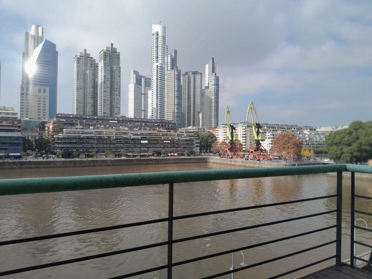 Alquiler - Oficina - Puerto Madero -104 m2 - 2 baños - 1 cochera - vista dique