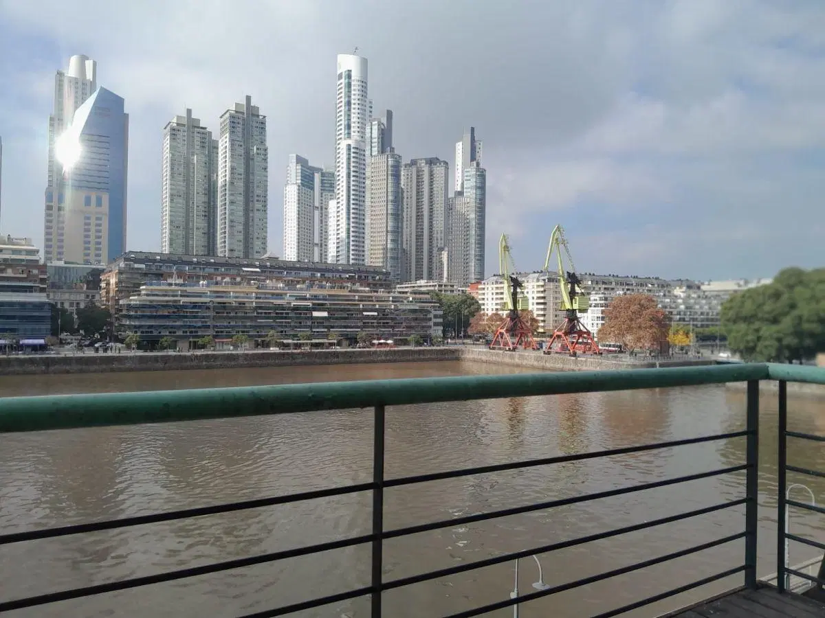 Alquiler - Oficina - Puerto Madero -104 m2 - 2 baños - 1 cochera - vista dique 5