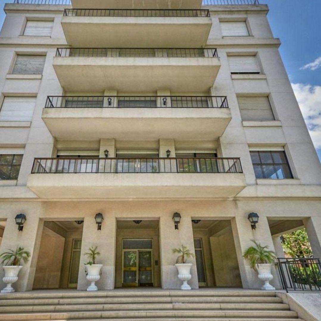 Foto de Venta - Edificio - Belgrano R -3367m2 - LUJOSO - 5 pisos - 18 cocheras, imagen 2