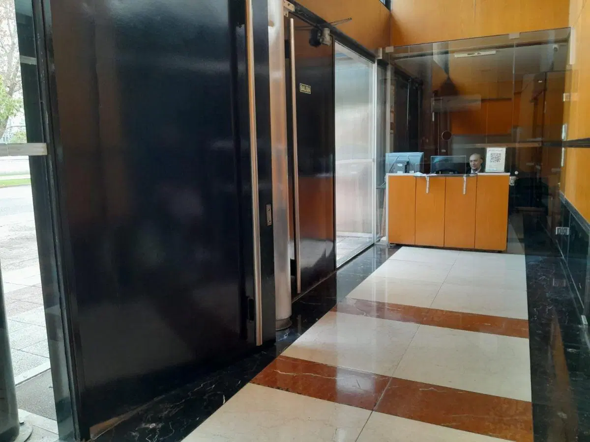 Alquiler - Oficina - Puerto Madero - Dock - 220 m2 - 1 cochera - vista regia a ciudad 3