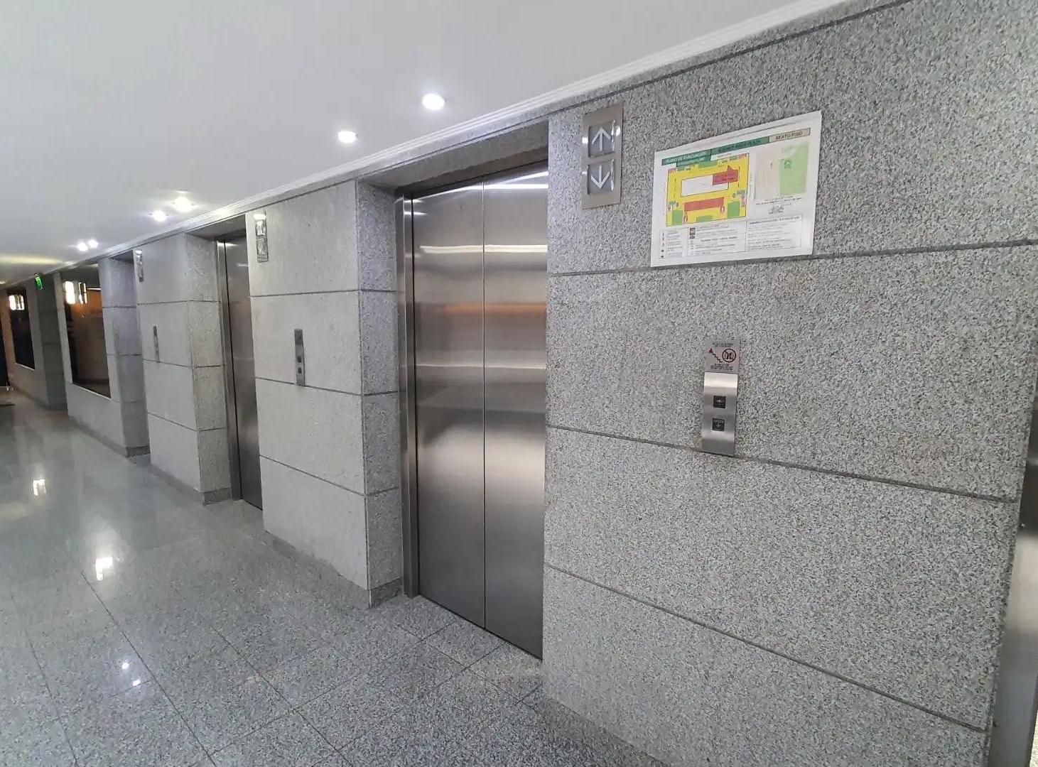 Foto de Venta - Oficina A - Puerto Madero - 1.650 m2 - Planta libre - vista, imagen 5