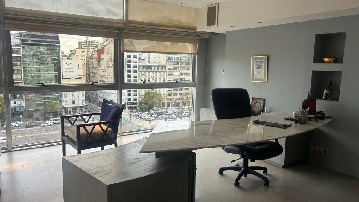 Foto de OFICINA AA - VENTA - RETIRO - 168 M2 - IMPECABLE, imagen 2