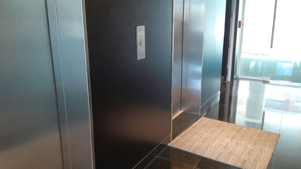 Foto de ALQUILER - OFICINA AAA - PUERTO MADERO - 335 MTS -PLANTA LIBRE - 3, imagen 3