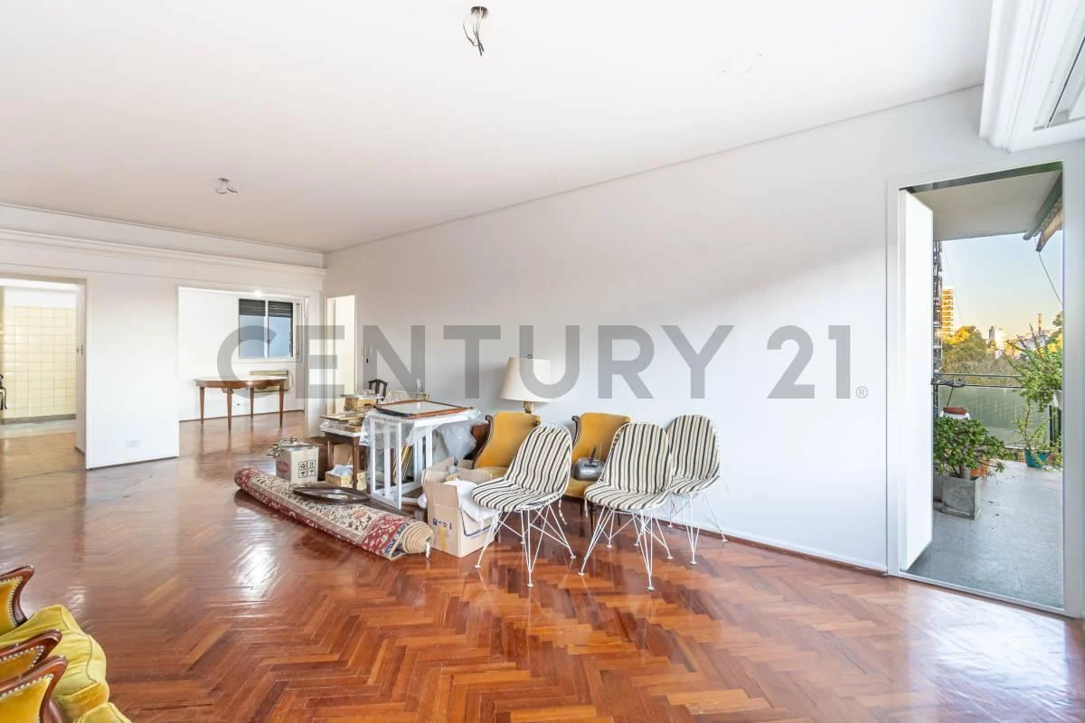 Foto de VENTA 3 AMBIENTES BALCON COCHERA BAUL EN BELGRANO, imagen 2