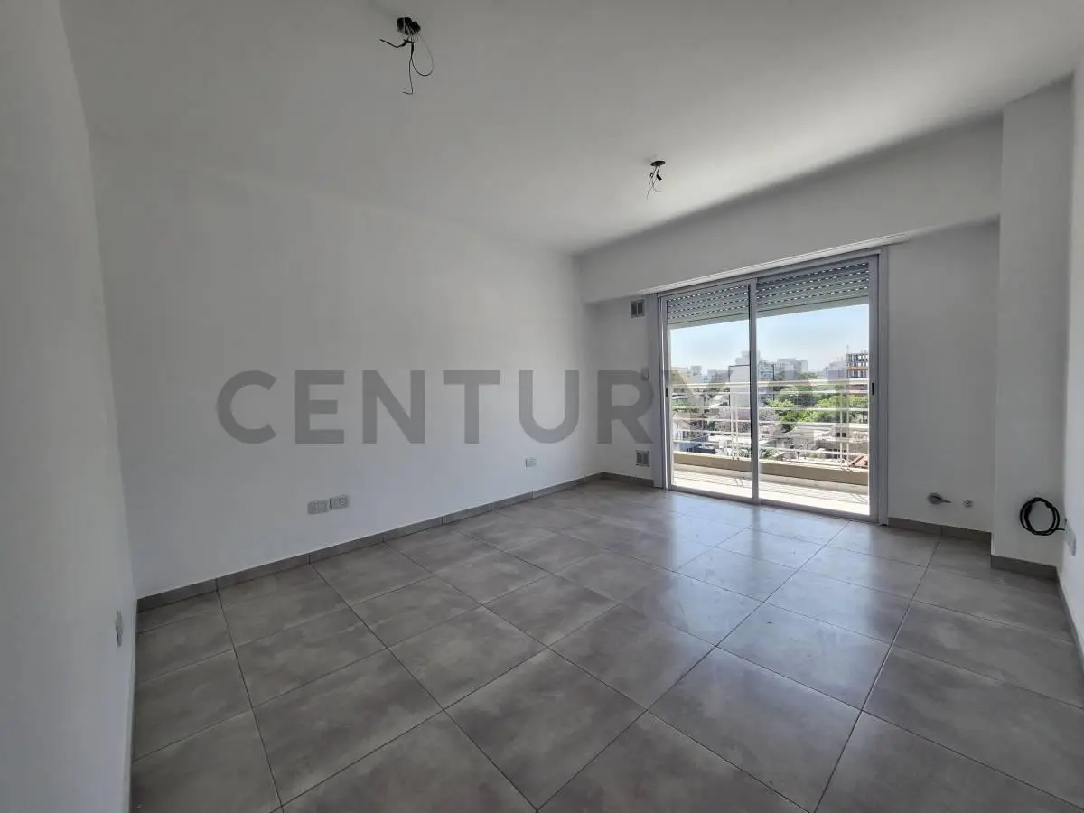 VENTA CASEROS CENTRO 3AMB  POZO FINANCIA DIRECTO! 2