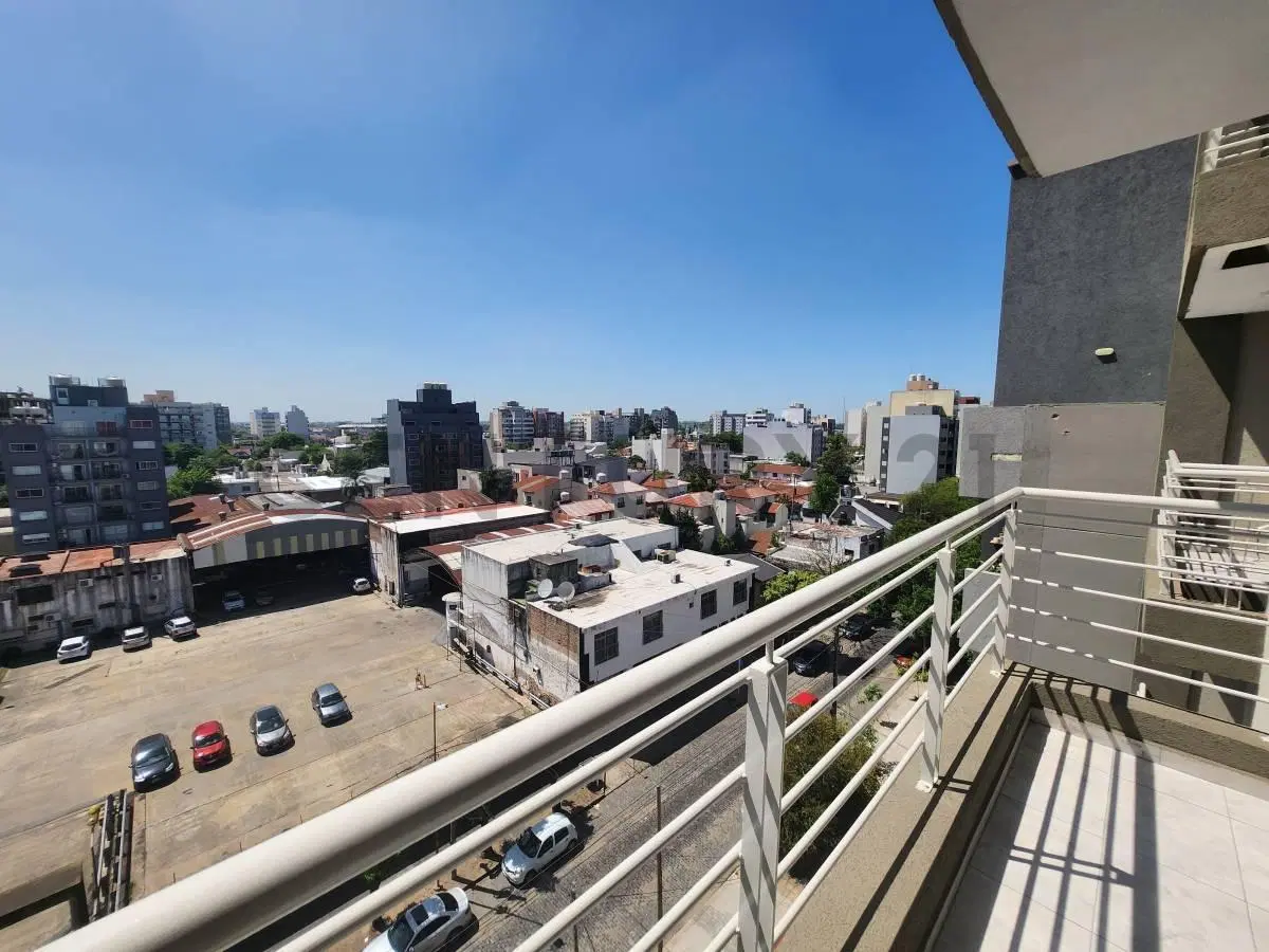 VENTA CASEROS CENTRO 2AMB  POZO FINANCIA DIRECTO! 2