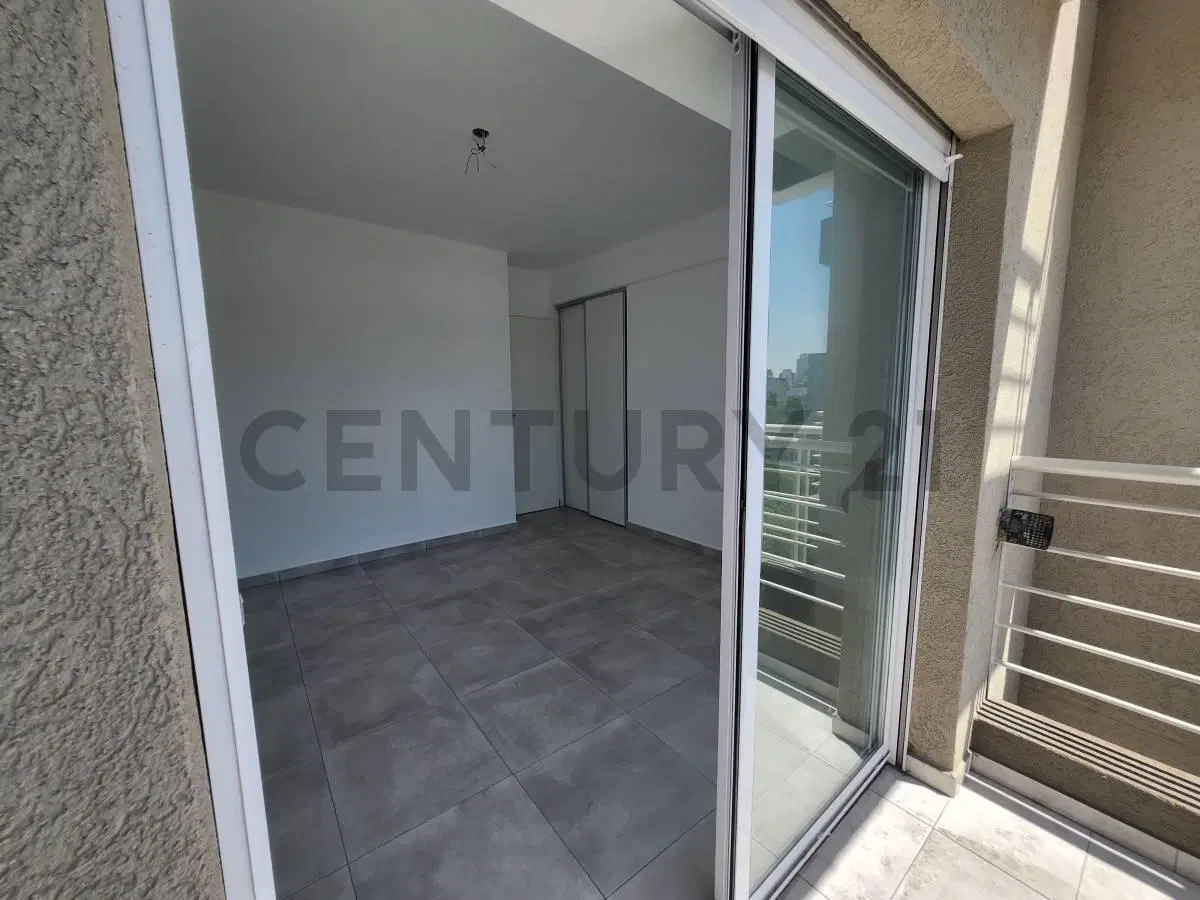 VENTA CASEROS CENTRO 2AMB  POZO FINANCIA DIRECTO! 3