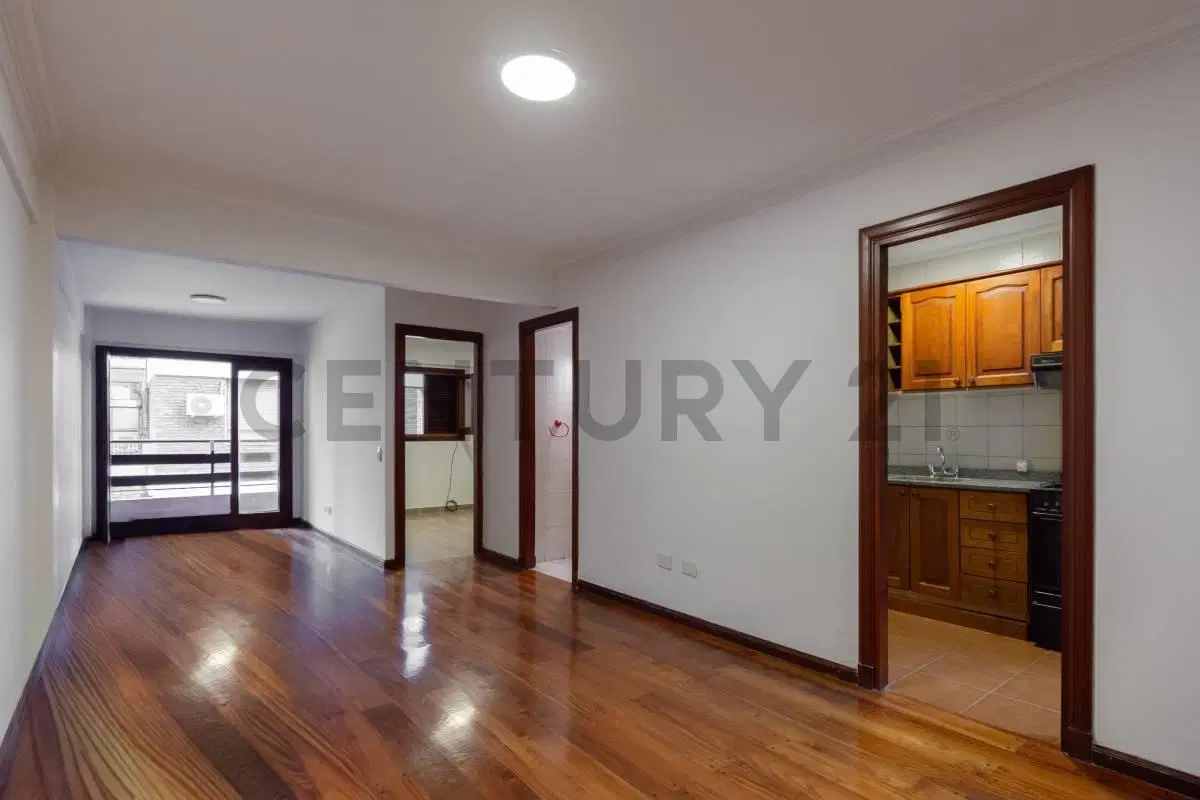 VENTA DTO 2 AMB C/COCHERA Y BAULERA APTO CREDITO ACASSUSO 5