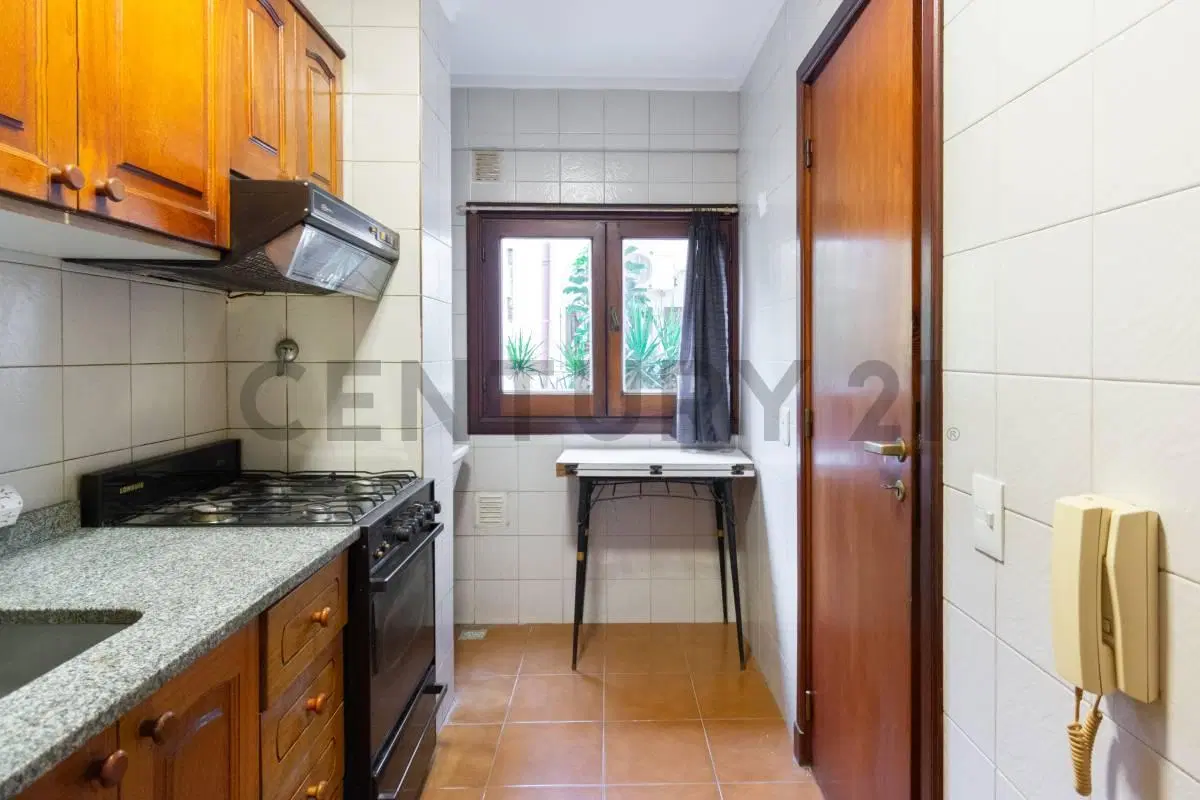VENTA DTO 2 AMB C/COCHERA Y BAULERA APTO CREDITO ACASSUSO 3