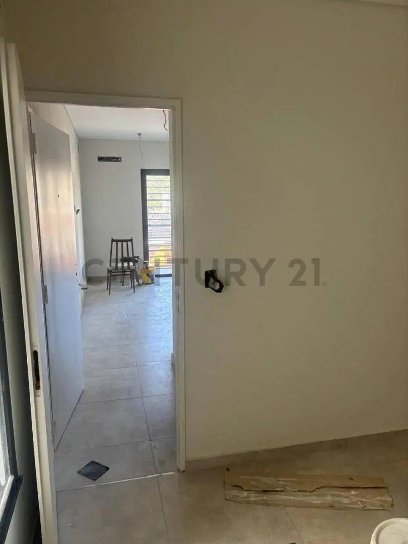 Venta 2amb Planta Baja con Patio y Terraza Propia en Valentín Alsina 4