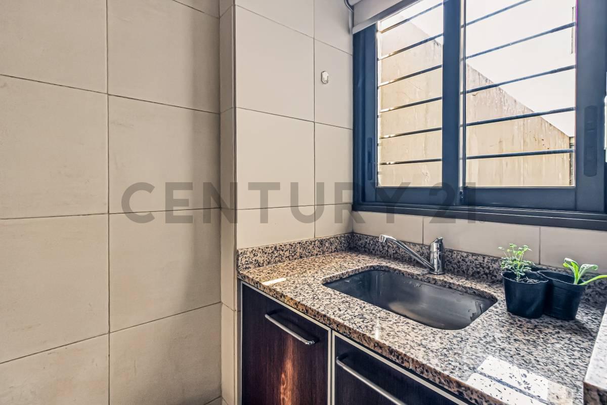 Foto de Semipiso 3 Ambientes al Frente con Cochera, Balcón y SUM – Caballito Sur, imagen 3