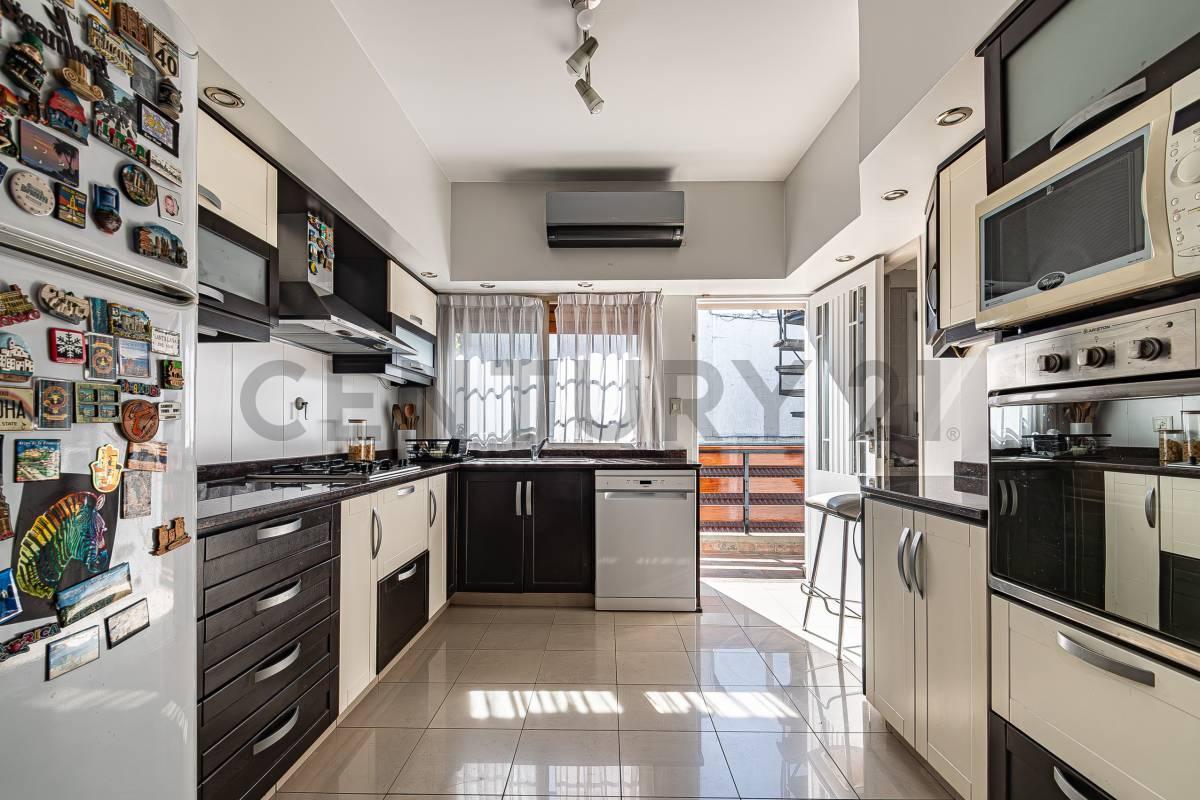 Foto de Oportunidad única 2 casas con entradas independientes. patio, Quincho, imagen 4
