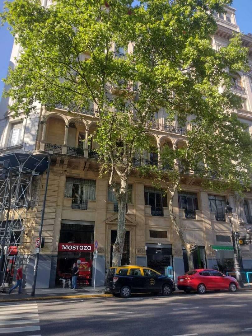 Foto de Único Piso 5º al Frente en Edificio de Categoría – Ideal Inversores, imagen 4