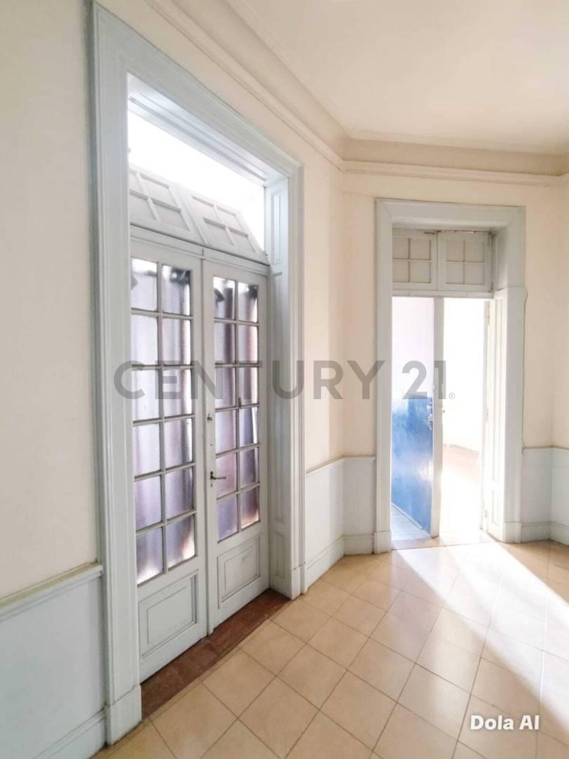 Foto de Único Piso 5º al Frente en Edificio de Categoría – Ideal Inversores, imagen 5